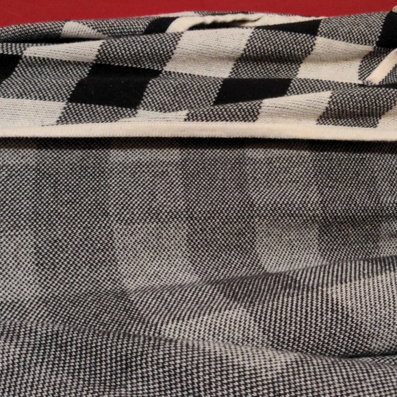 Black and White Check Cardigan/Cape - Picture 4 of 7